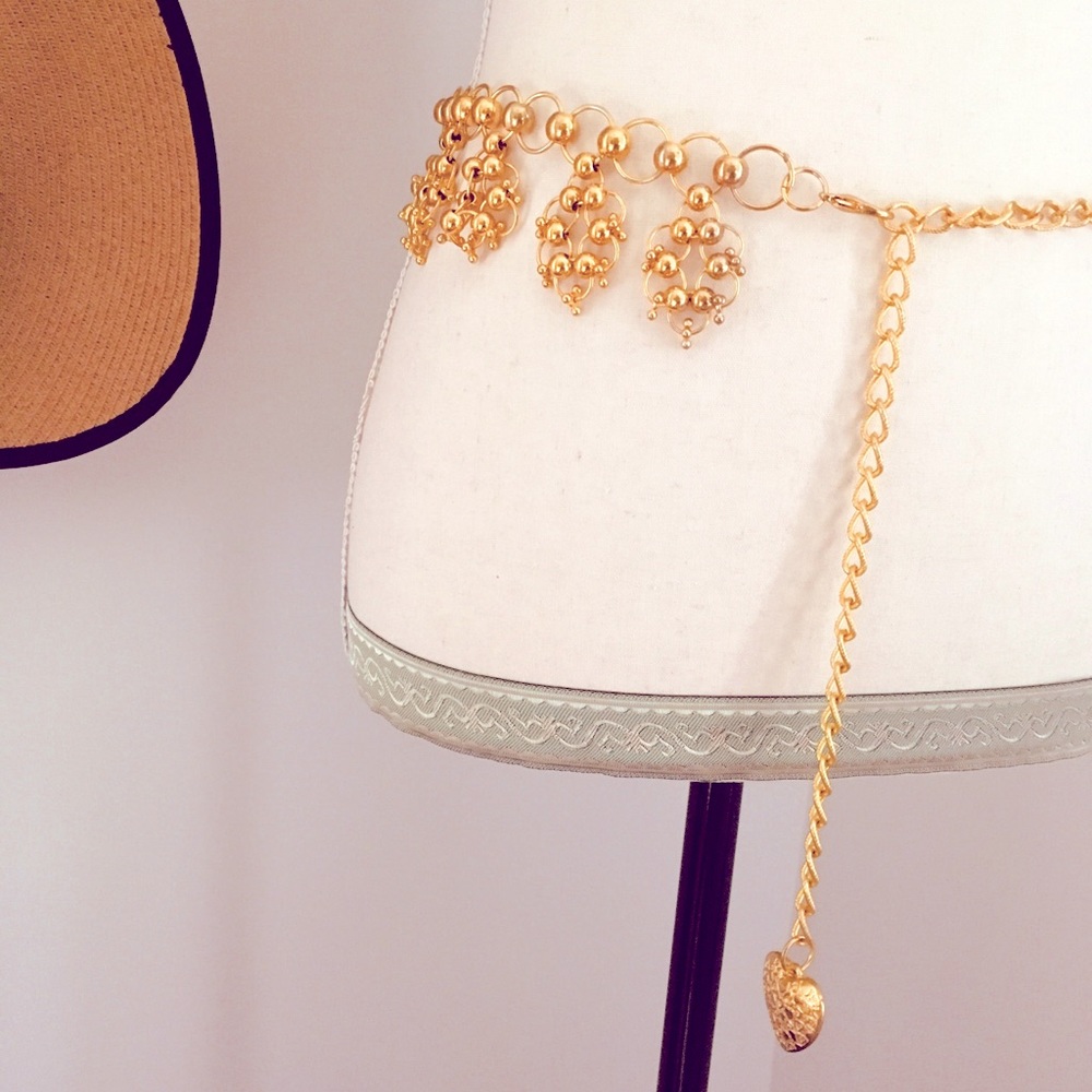 Vintage Gold Cluster Chain Belt